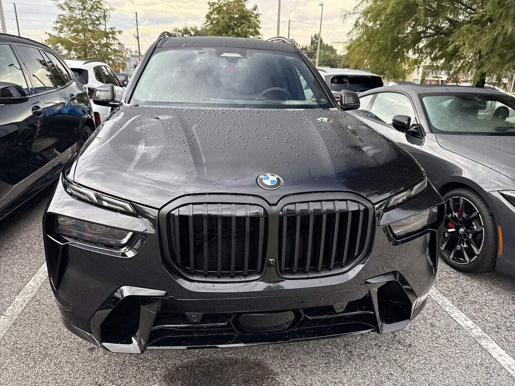 New 2027 BMW X7 xDrive40i SUV