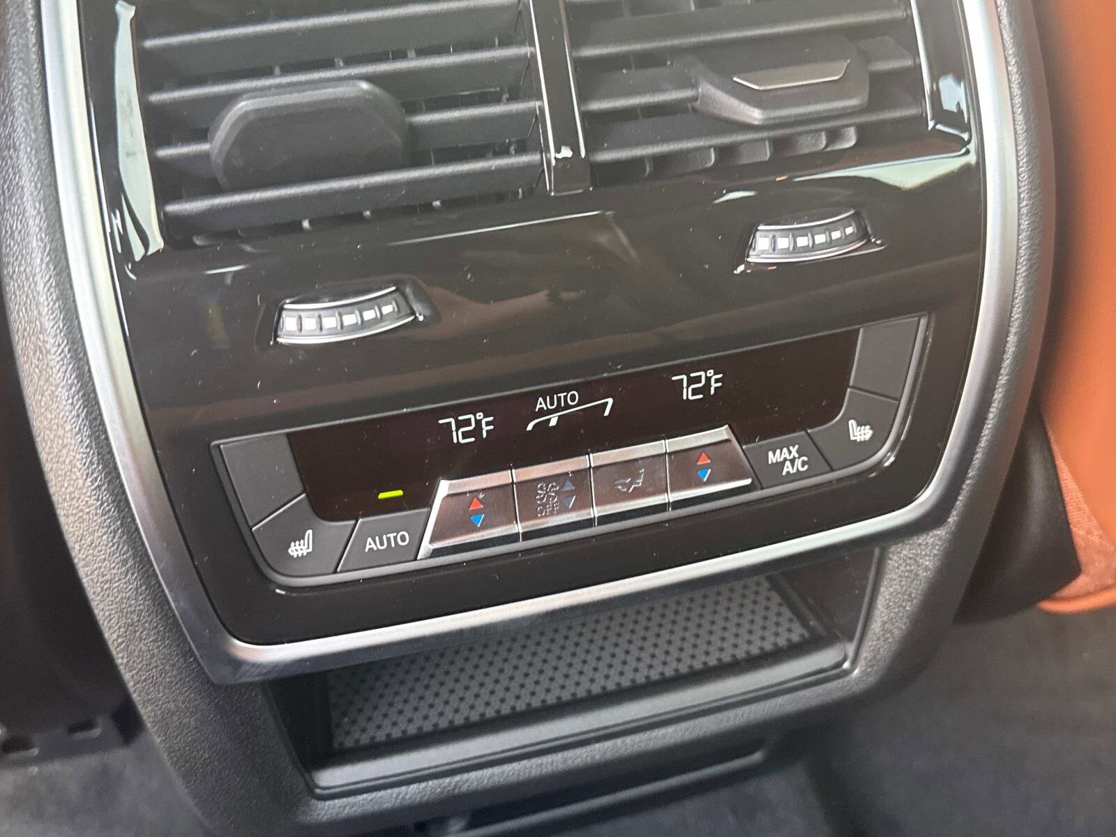 2026 BMW X7 M60i - Photo 17