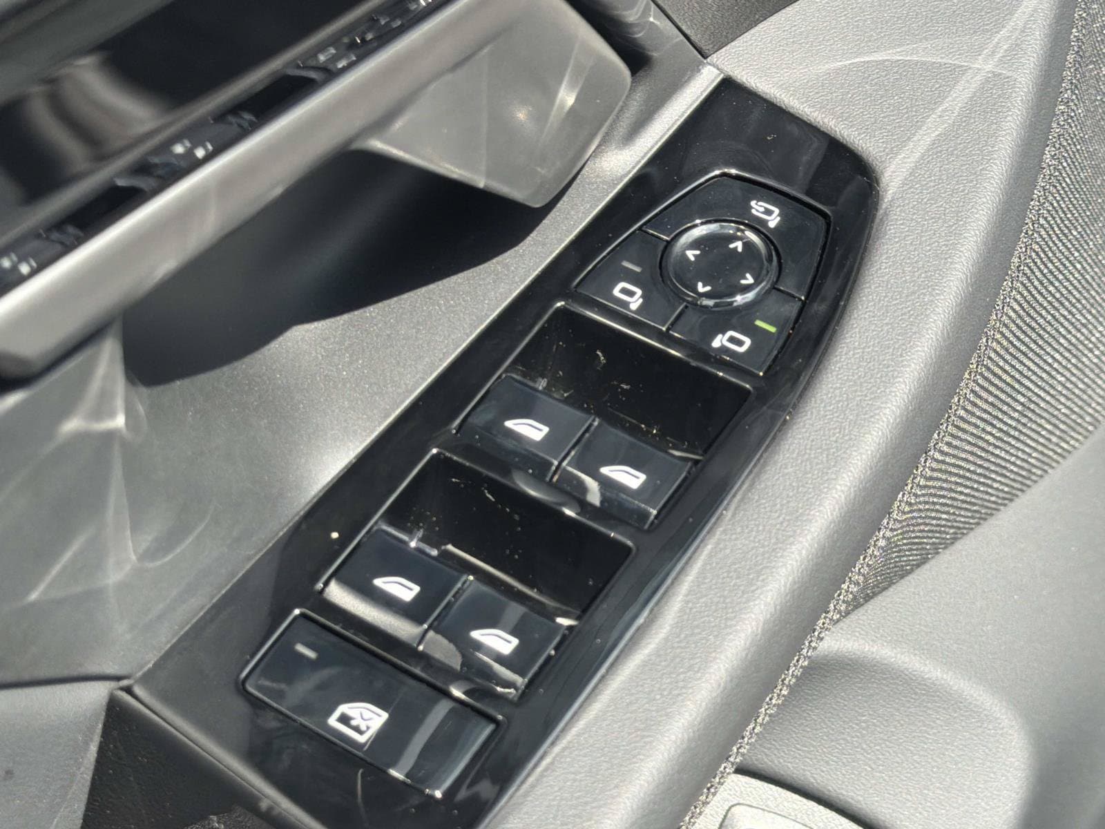 2026 BMW 5 Series 530i - Photo 17