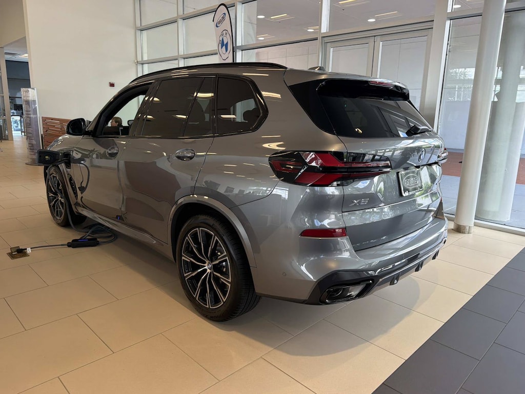 New 2026 BMW X5 PHEV xDrive50e SUV