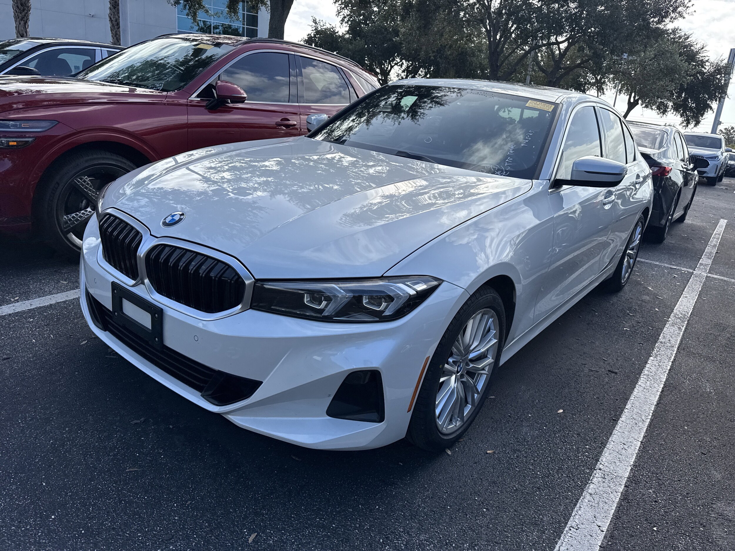 2026 Bmw 330i Sedan photo 4
