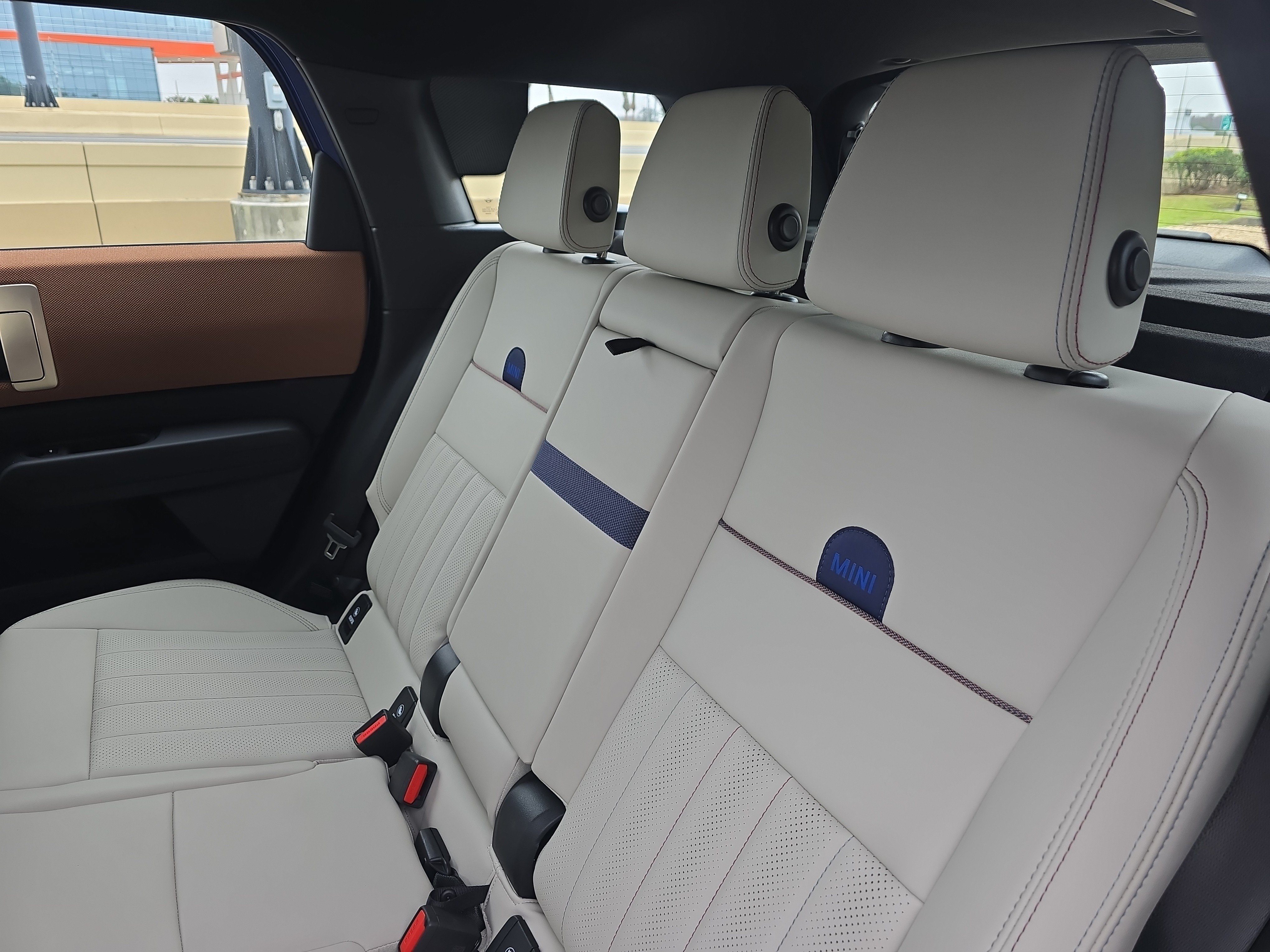 2025 MINI Countryman S - Photo 13