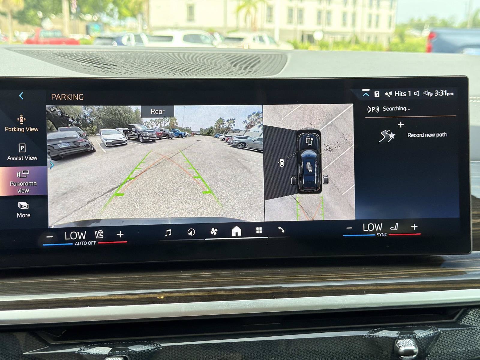 2025 BMW X7 40i - Photo 24