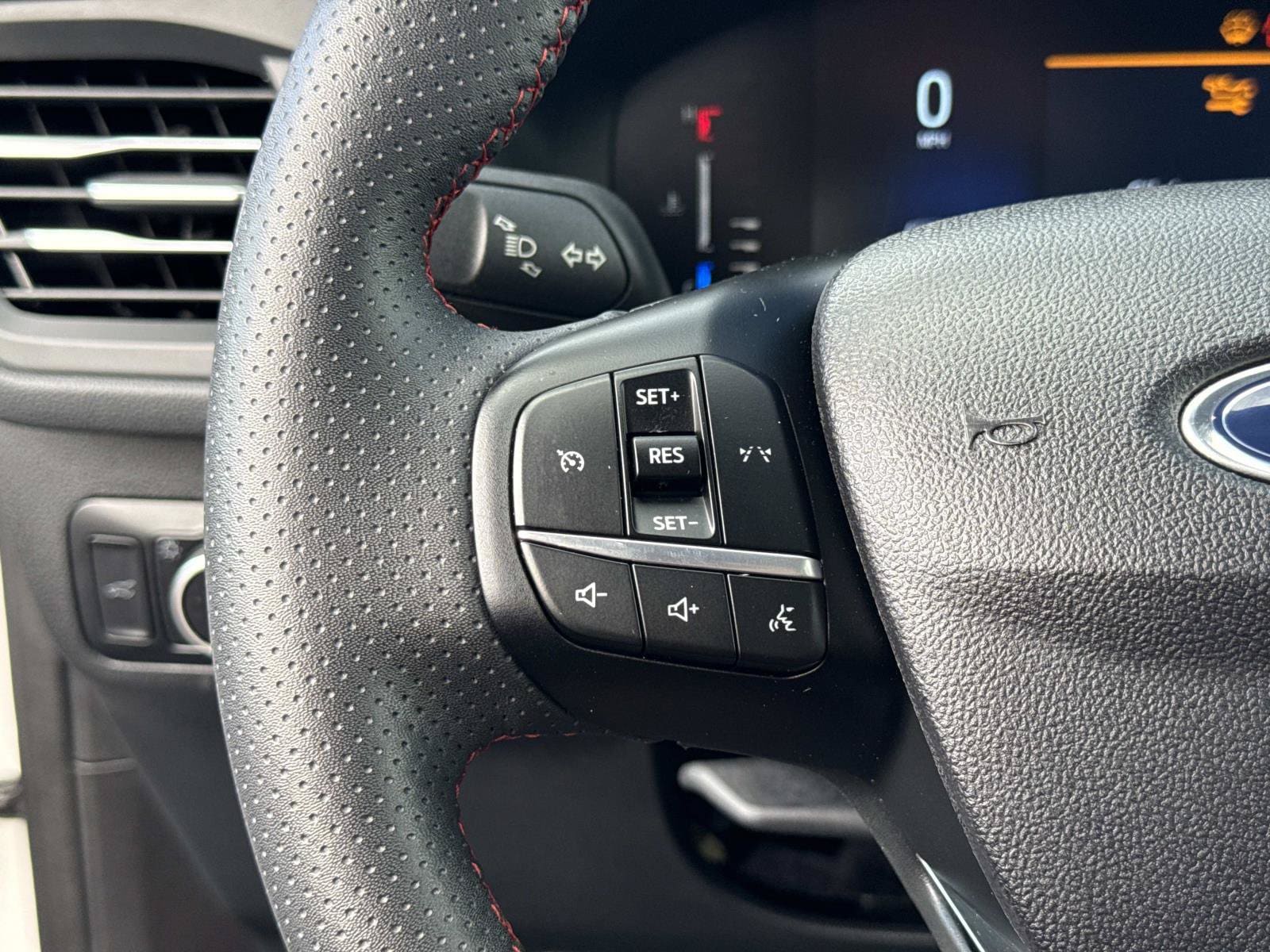 2023 Ford Escape ST-Line Select - Photo 30