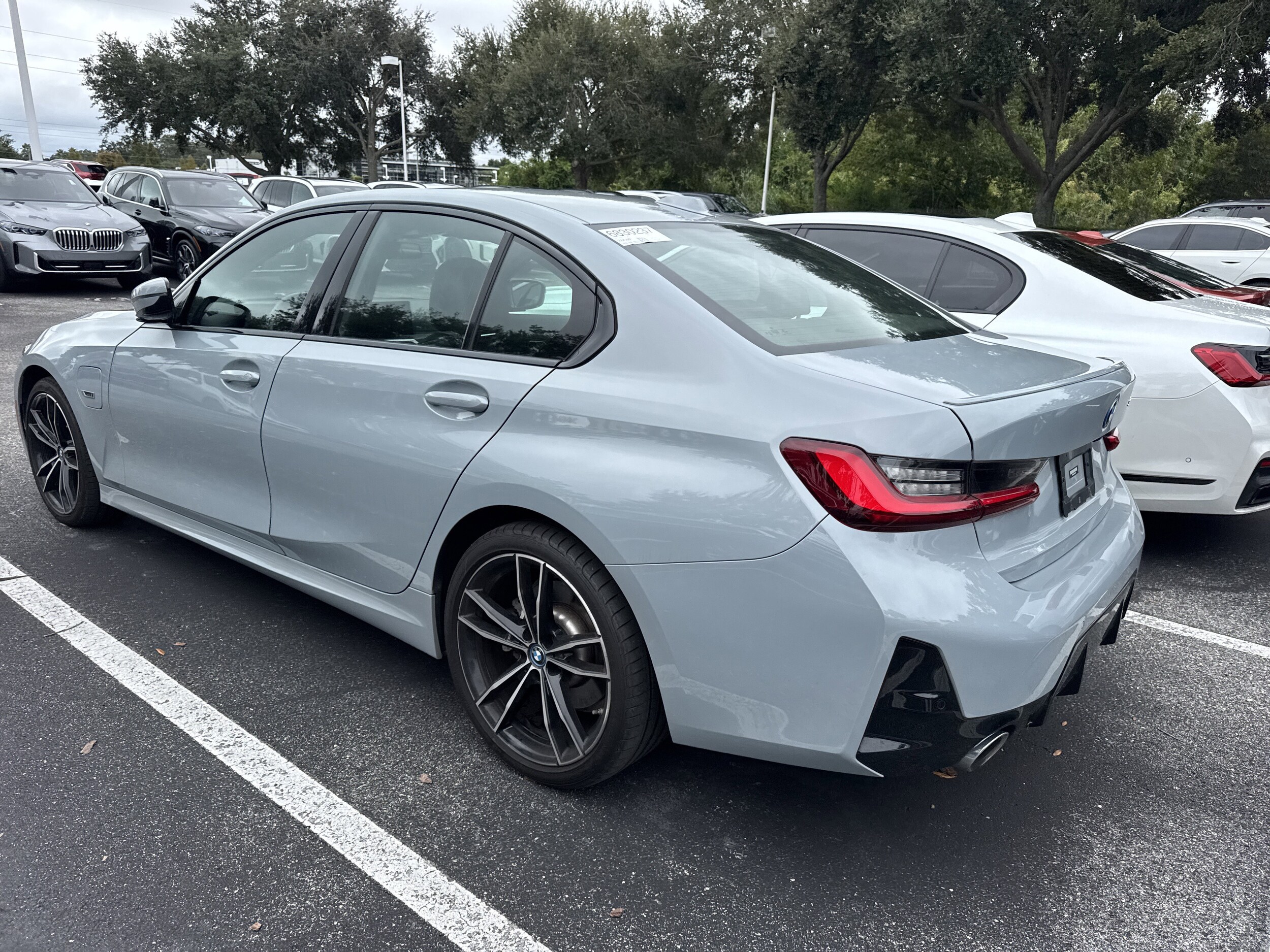 2023 Bmw 330e photo 3