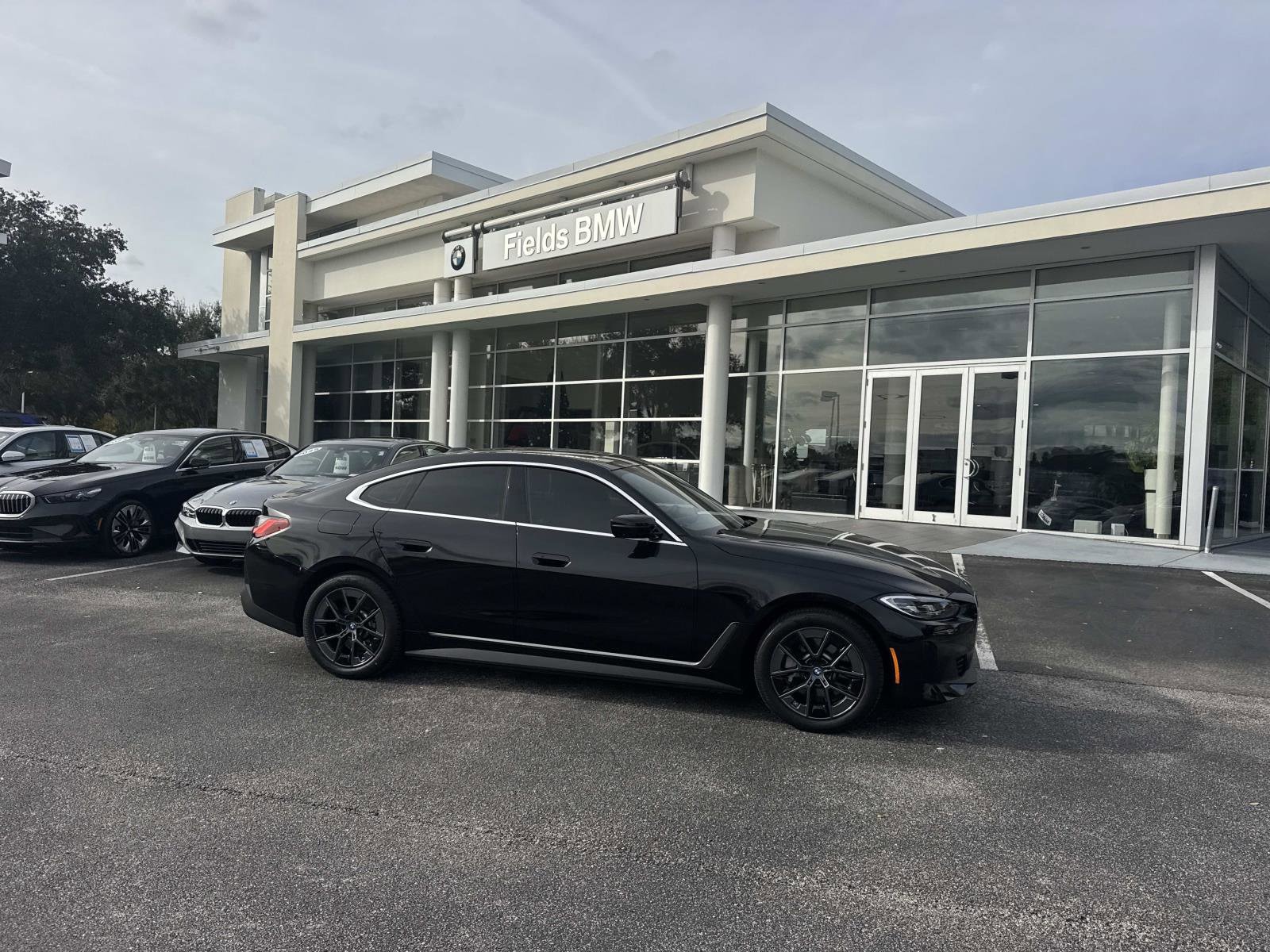 2023 BMW i4 35's photo