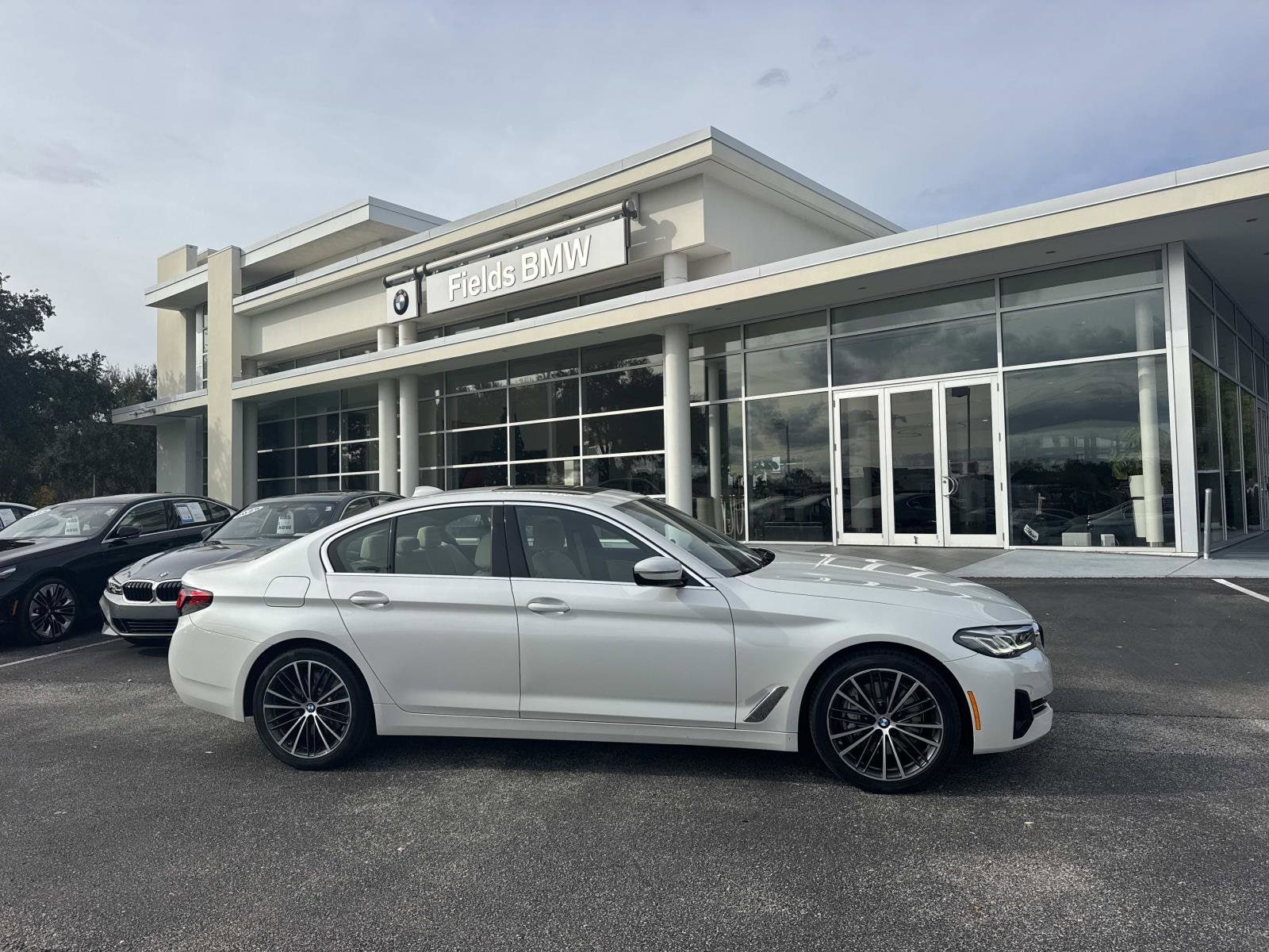2023 BMW 5 Series 540i's photo