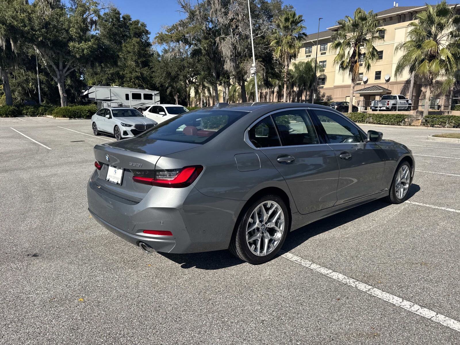 2025 Bmw 330i photo 4