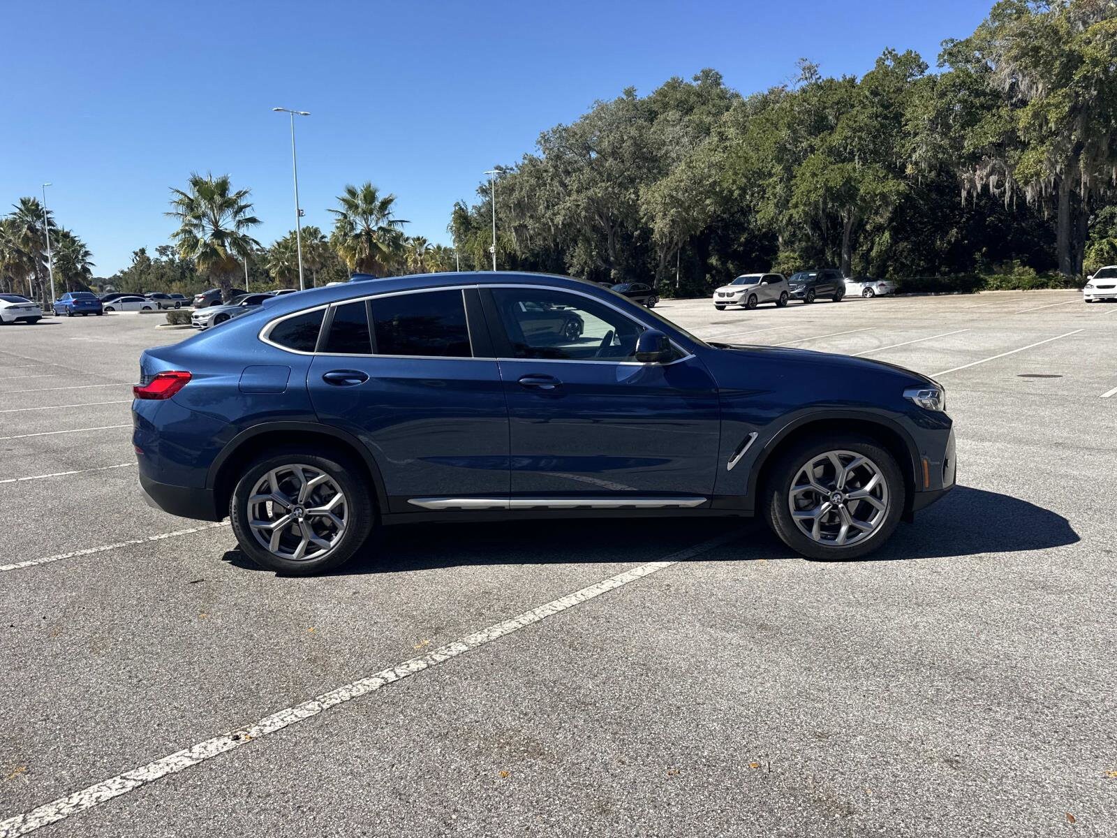 2025 Bmw X4 xDrive30i photo 2