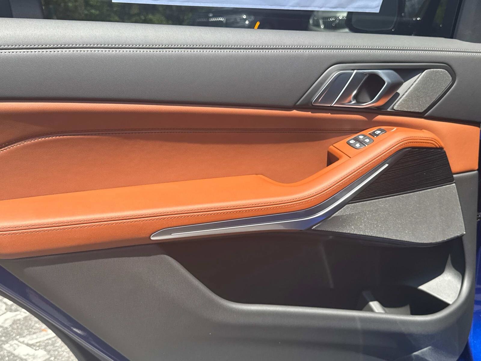 2026 BMW X7 M60i - Photo 12