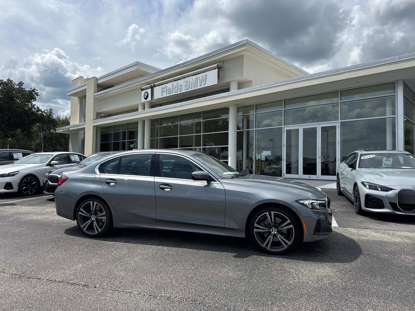 2024 BMW 3 Series 330i