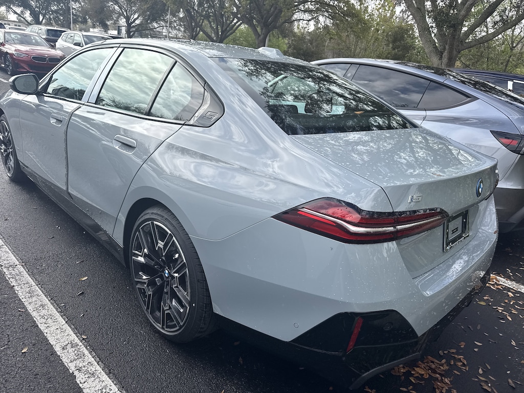 New 2026 BMW i5 eDrive40 Sedan