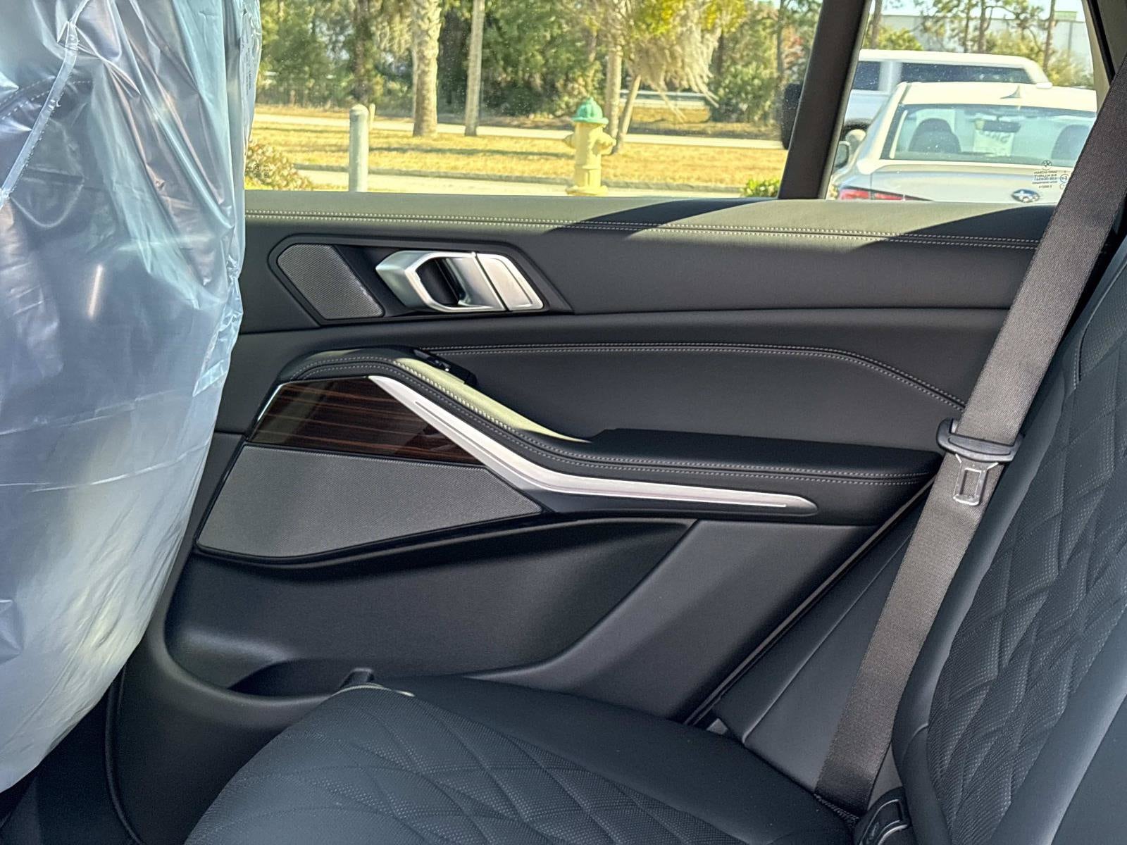 2026 BMW X5 50e - Photo 15