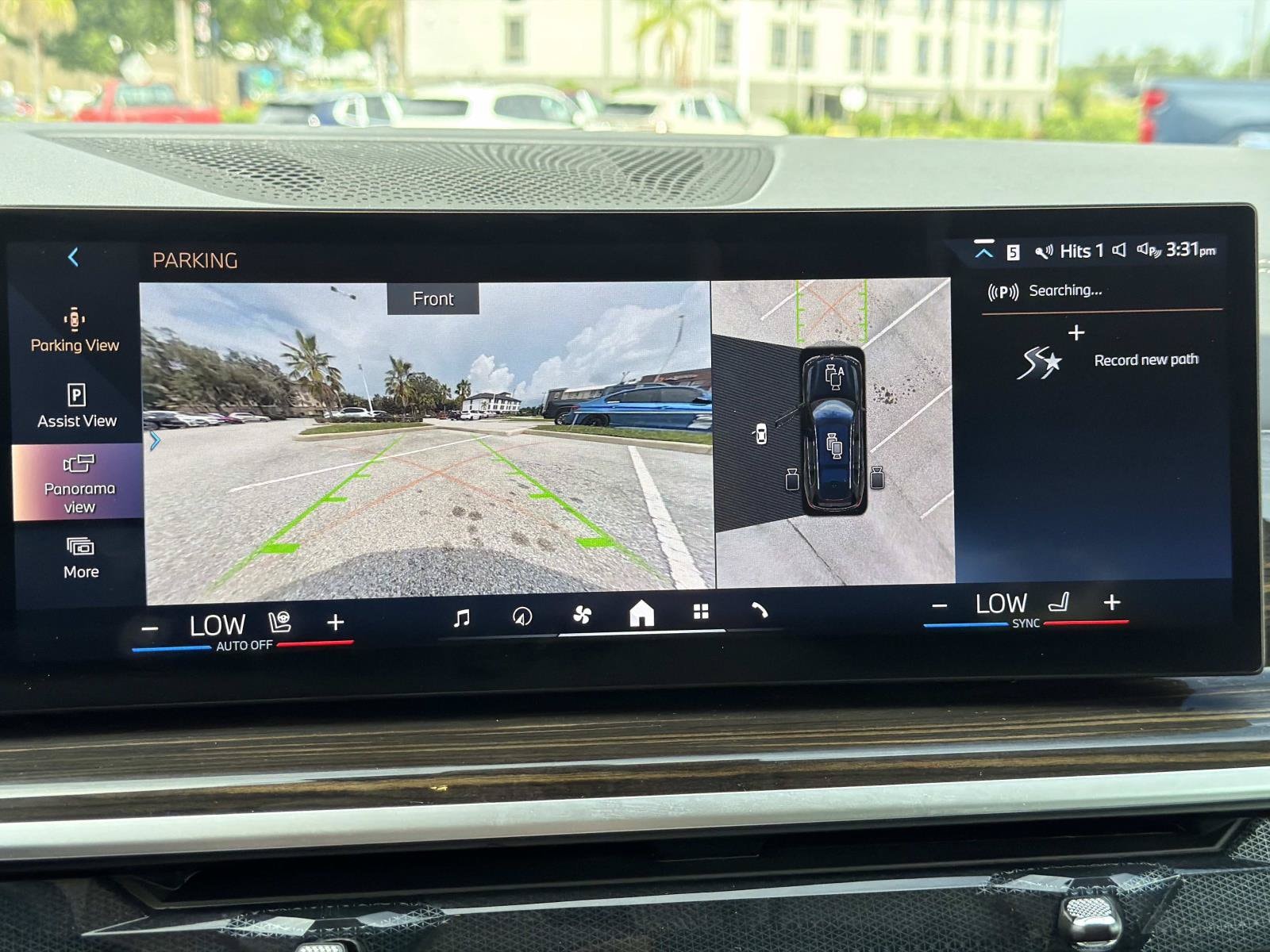 2025 BMW X7 40i - Photo 25