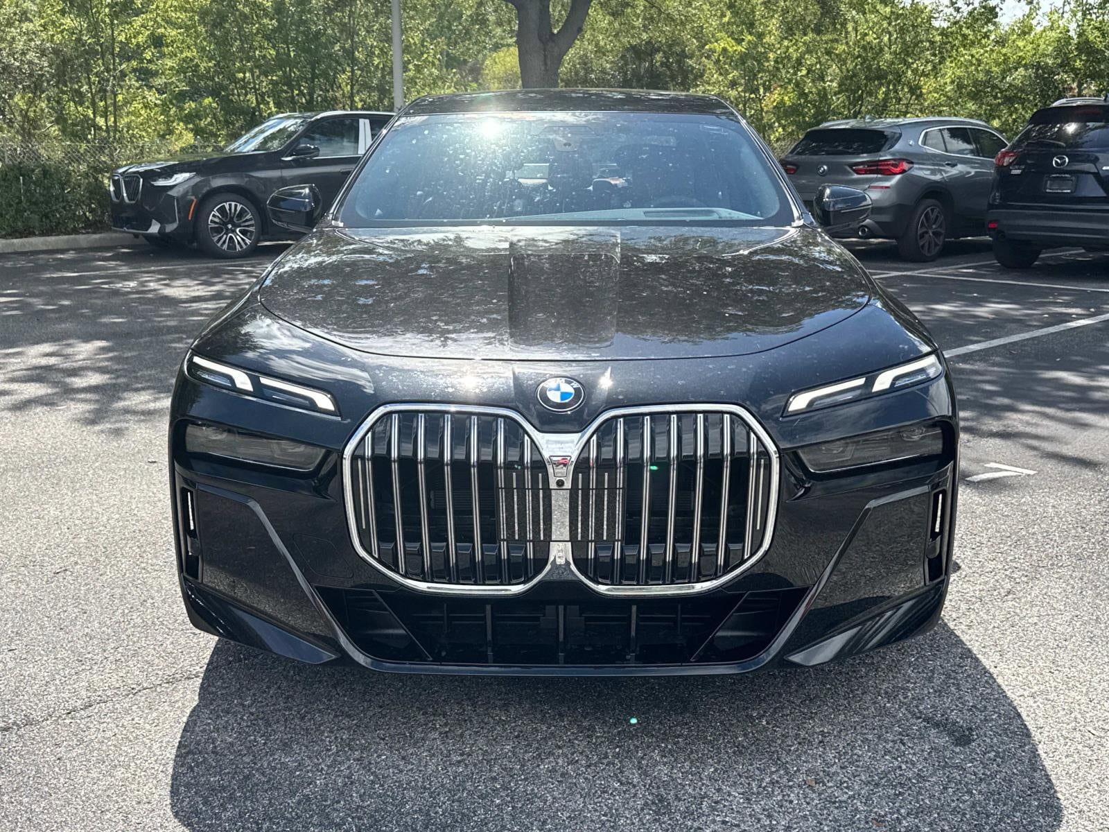 2025 BMW 7 Series 760i - Photo 9