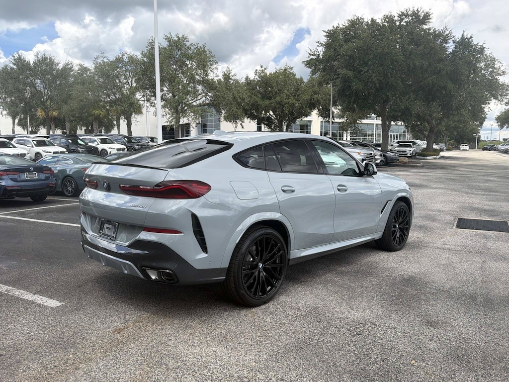 New 2027 BMW X6 xDrive40i SUV