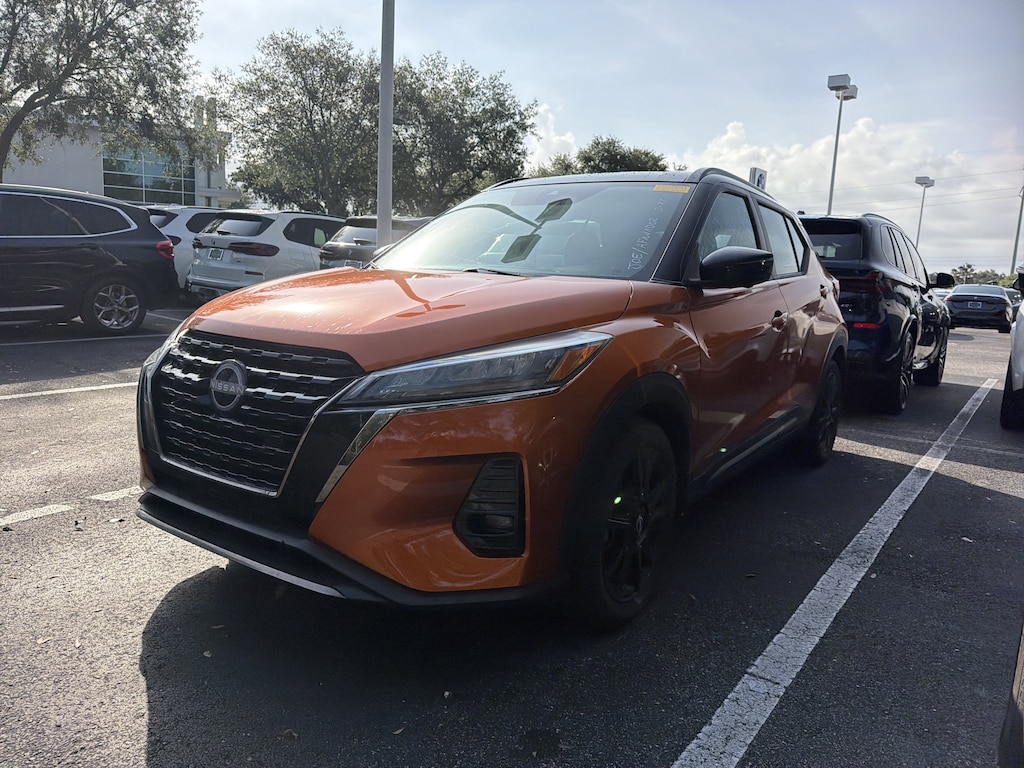 Used 2023 Nissan Kicks SR SR FWD