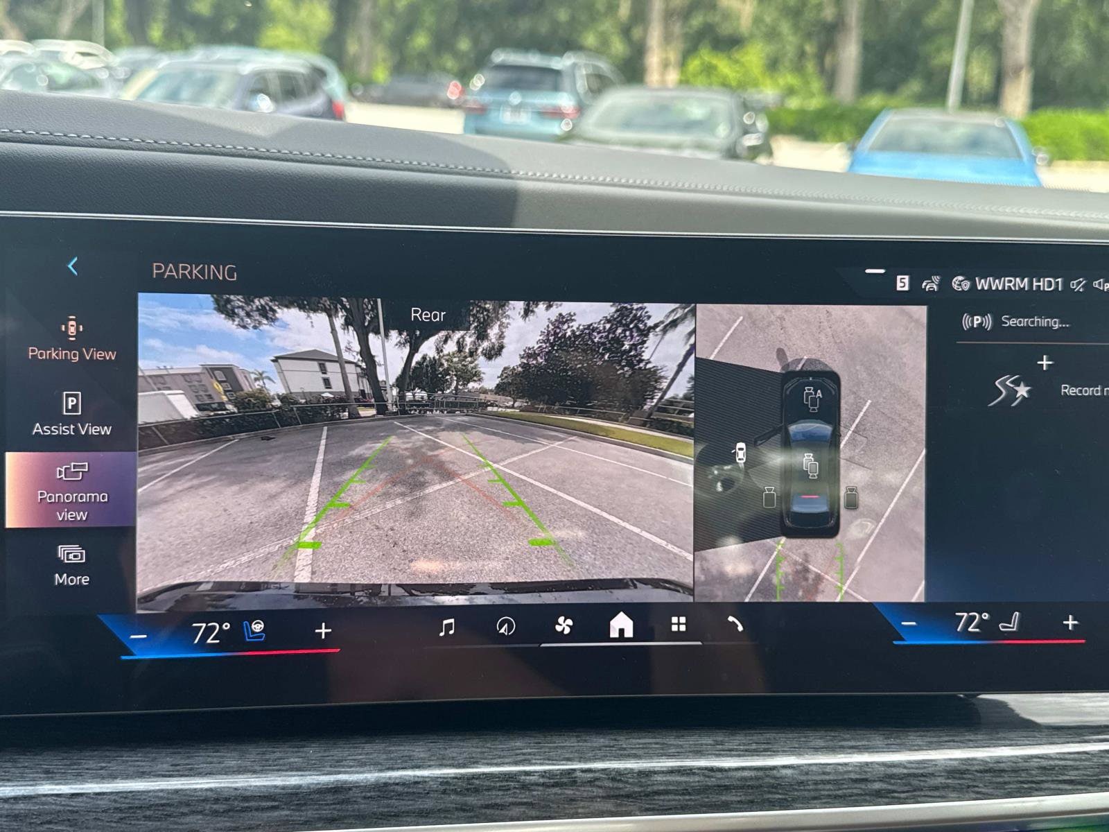 2025 BMW 7 Series 760i - Photo 22