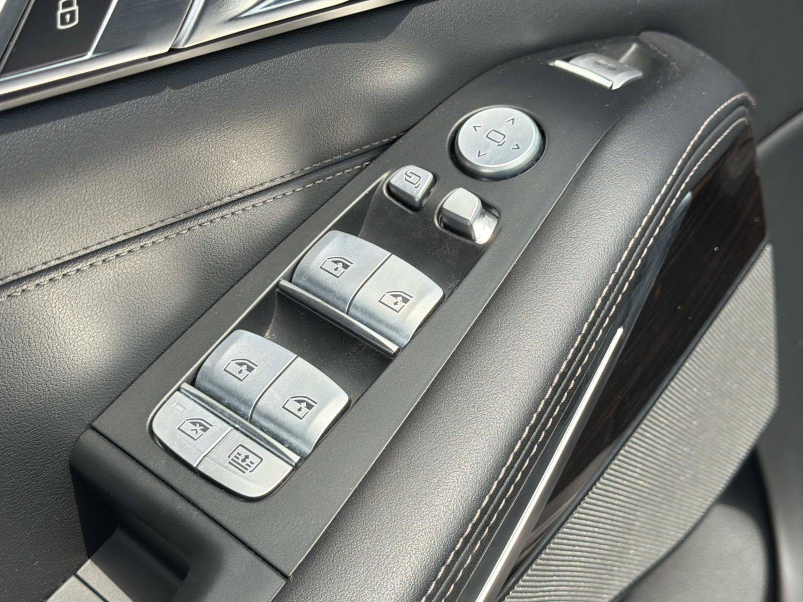 2025 BMW X7 40i - Photo 17