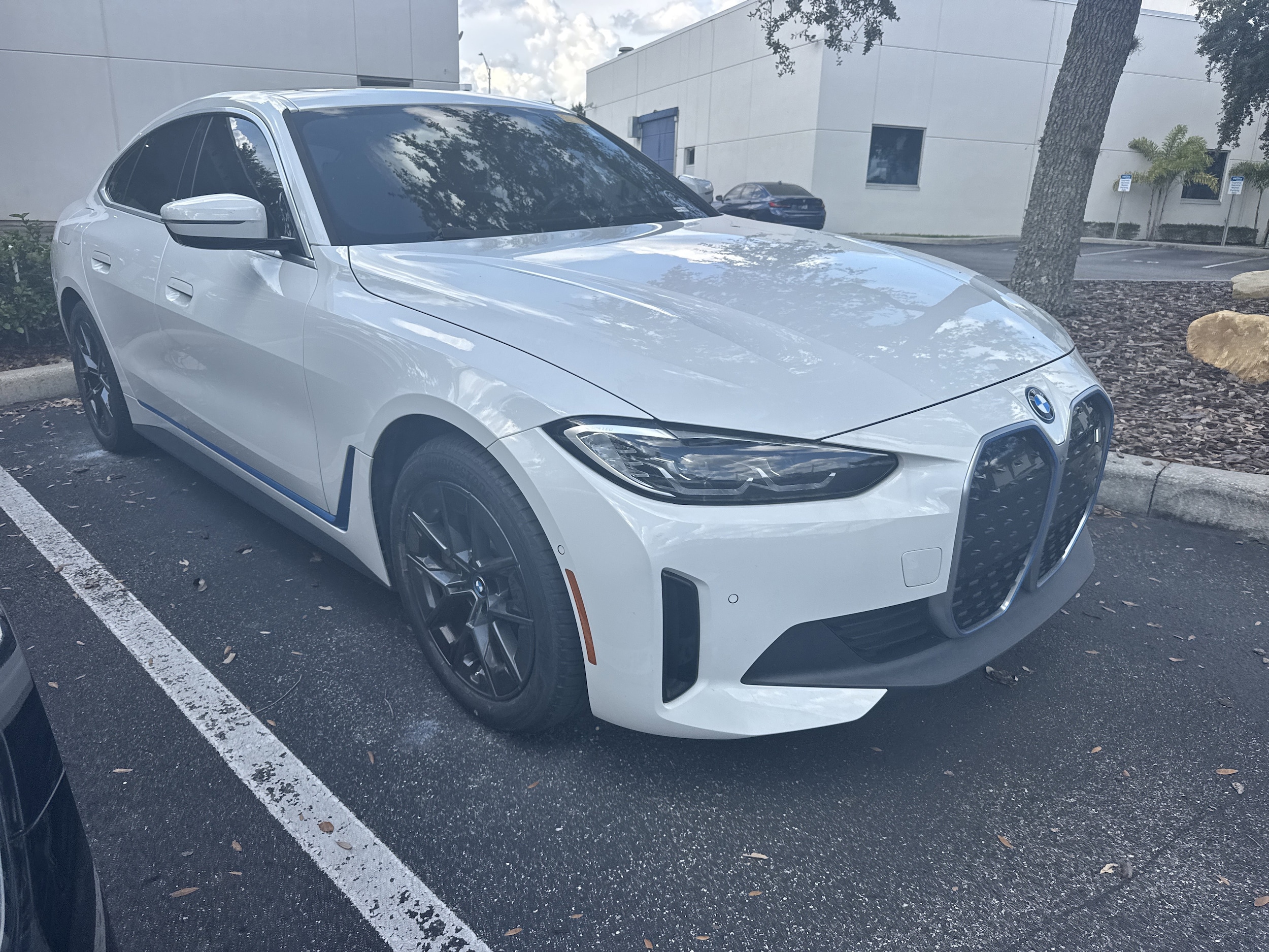 2023 BMW i4