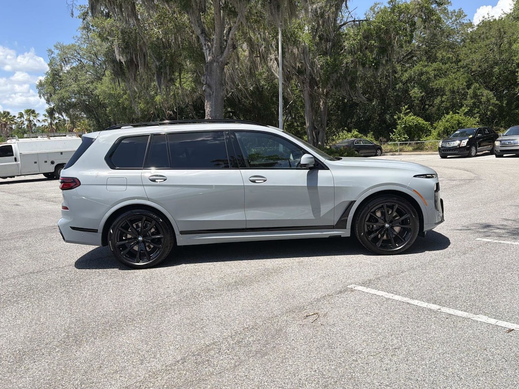 New 2026 BMW X7 xDrive40i SUV