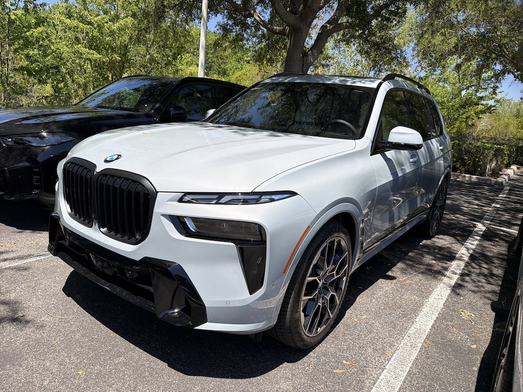 New 2027 BMW X7 xDrive40i SUV