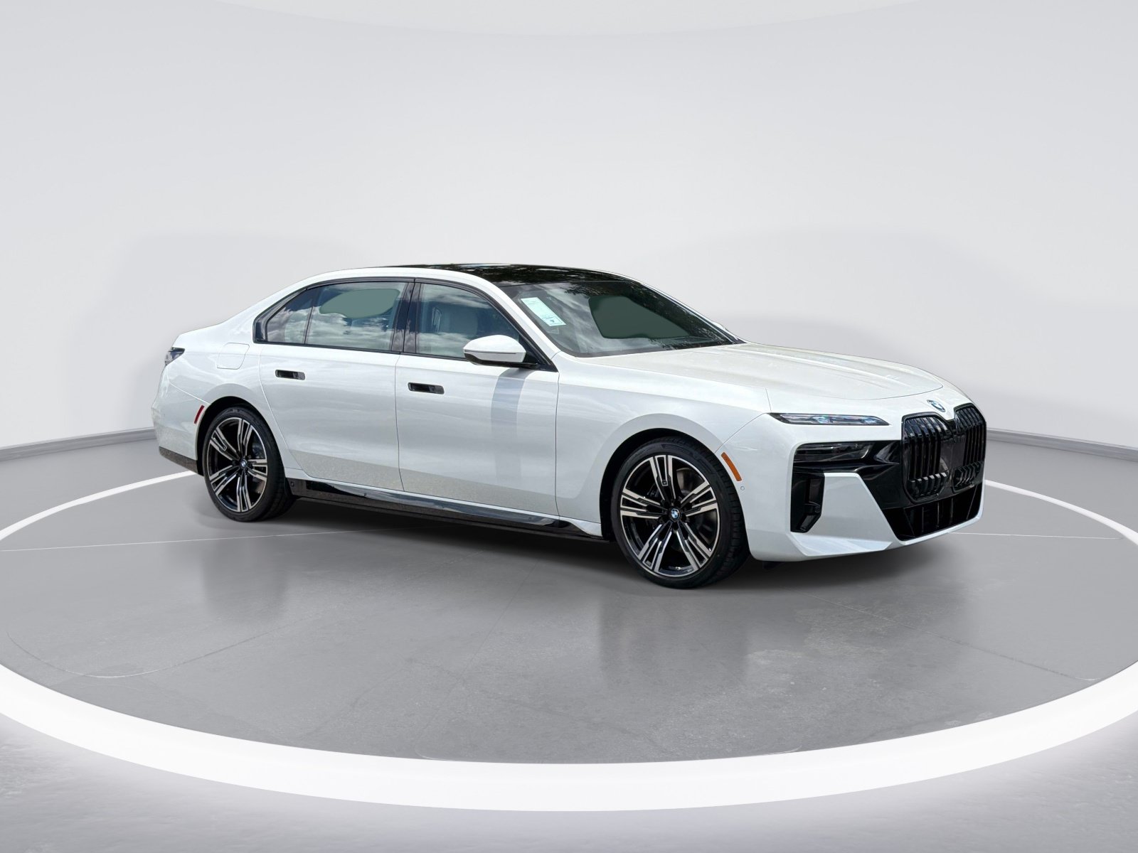 New 2026 BMW 750e xDrive Sedan