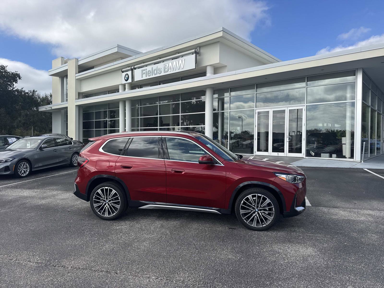 2026 BMW X1 28i's photo