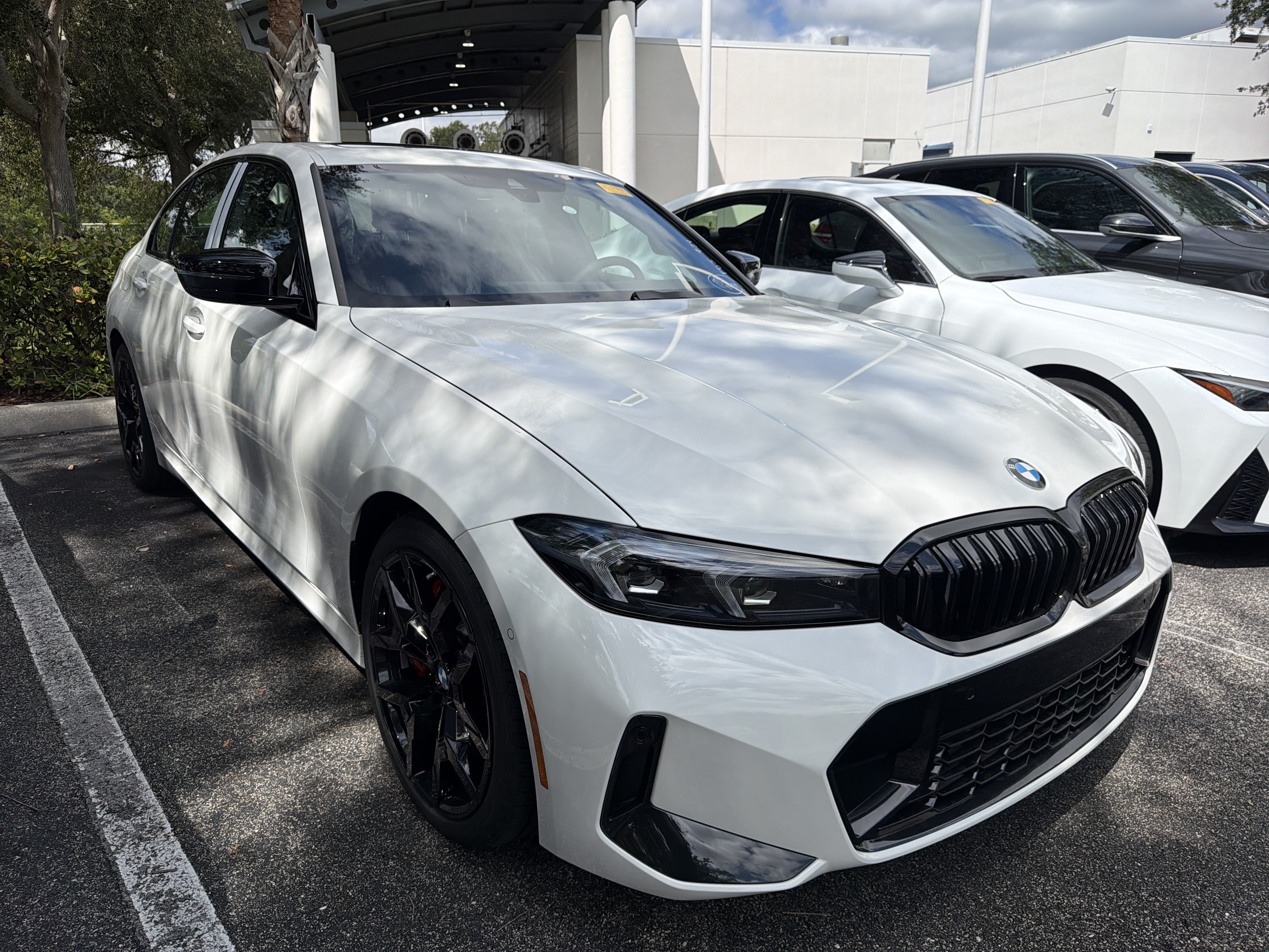  BMW 330i