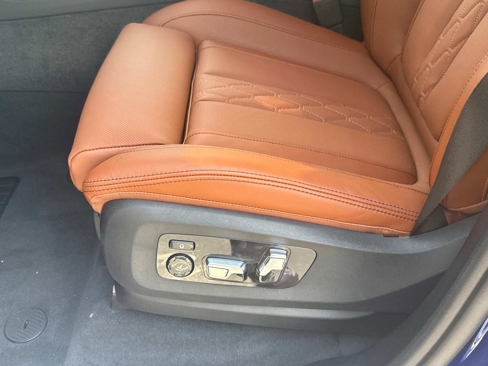 2026 BMW X7 M60i - Photo 20