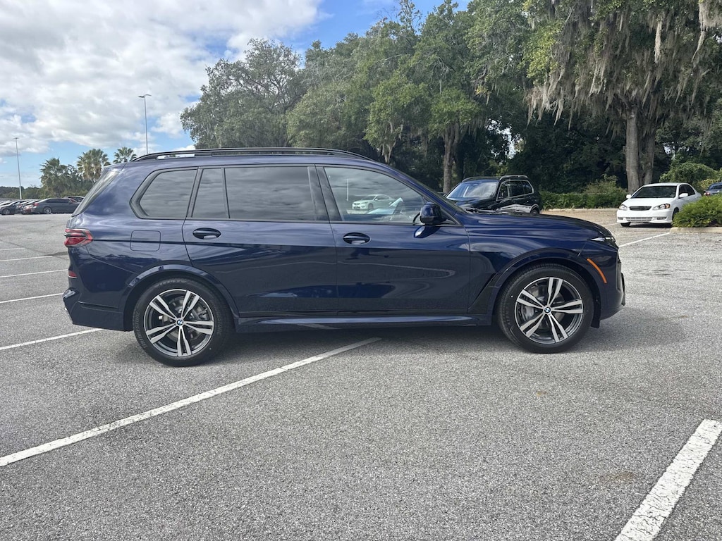 New 2026 BMW X7 xDrive40i SUV