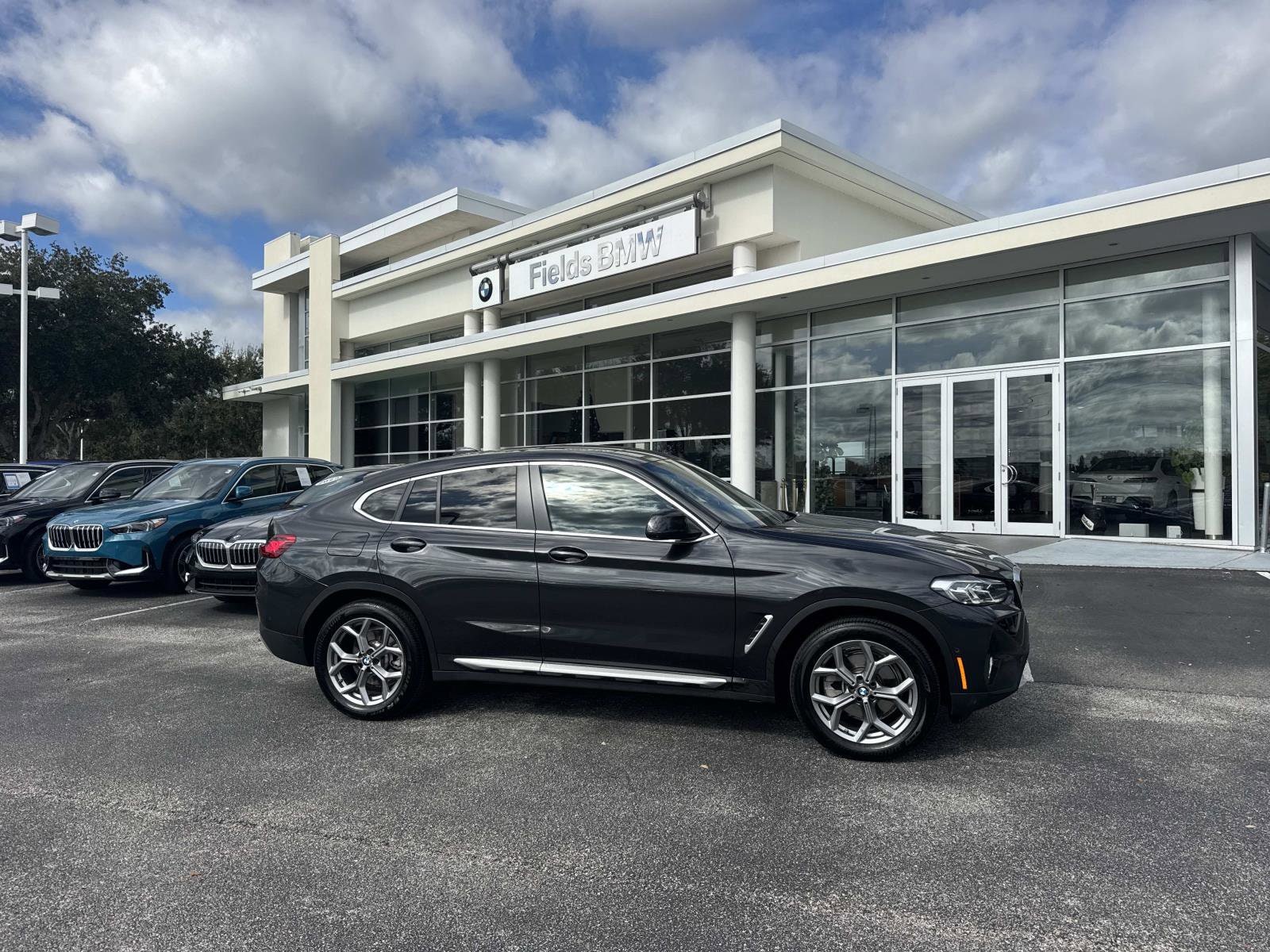 2024 BMW X4 30i's photo