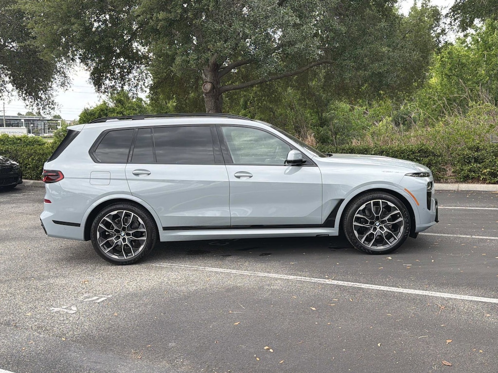 New 2027 BMW X7 xDrive40i SUV