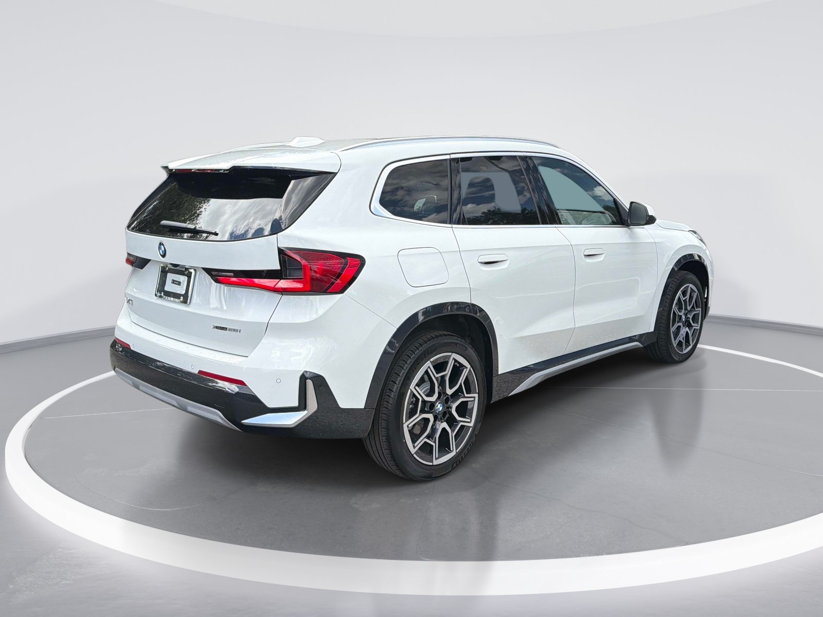 New 2026 BMW X1 xDrive28i SUV