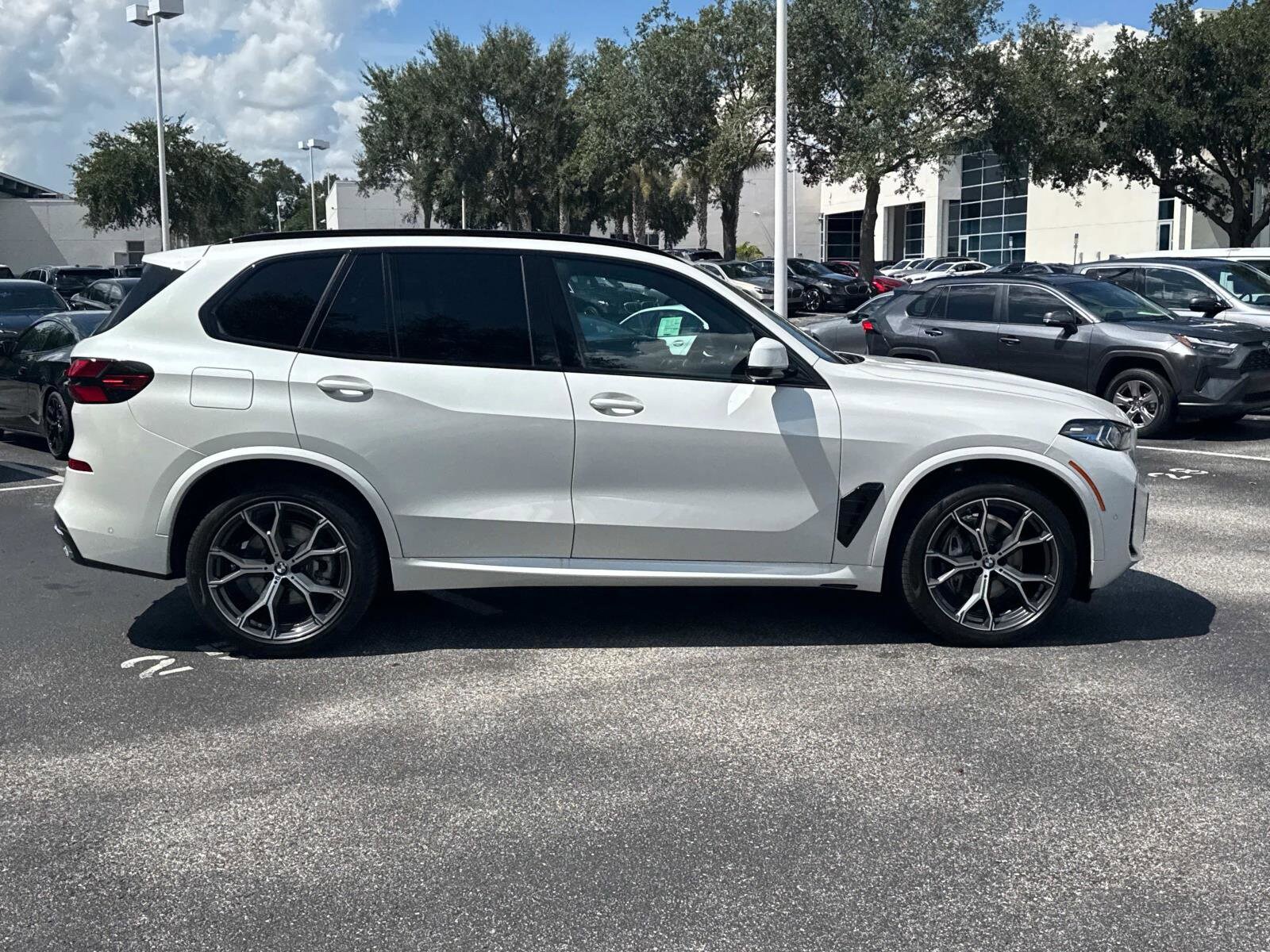 2026 Bmw X5 xDrive40i photo 3