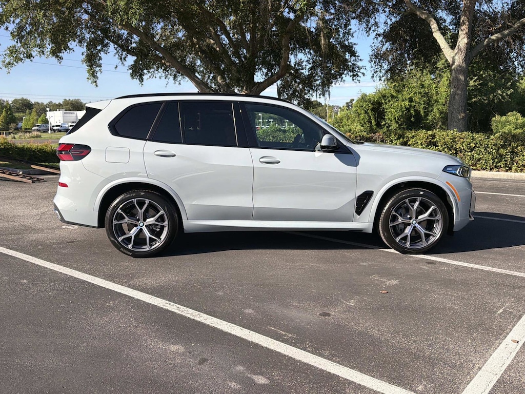 New 2026 BMW X5 sDrive40i SUV