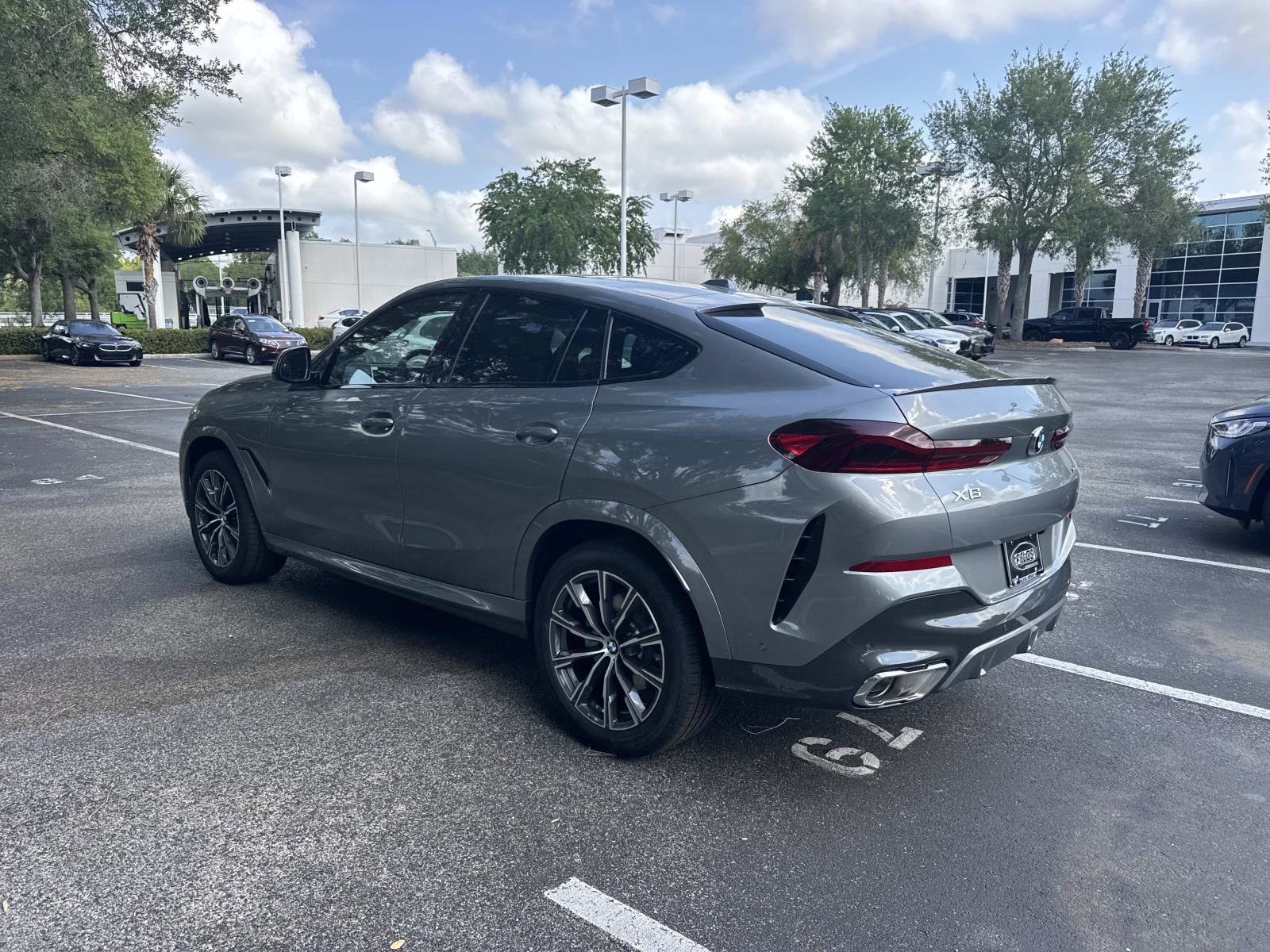 2026 BMW X6 40i - Photo 6