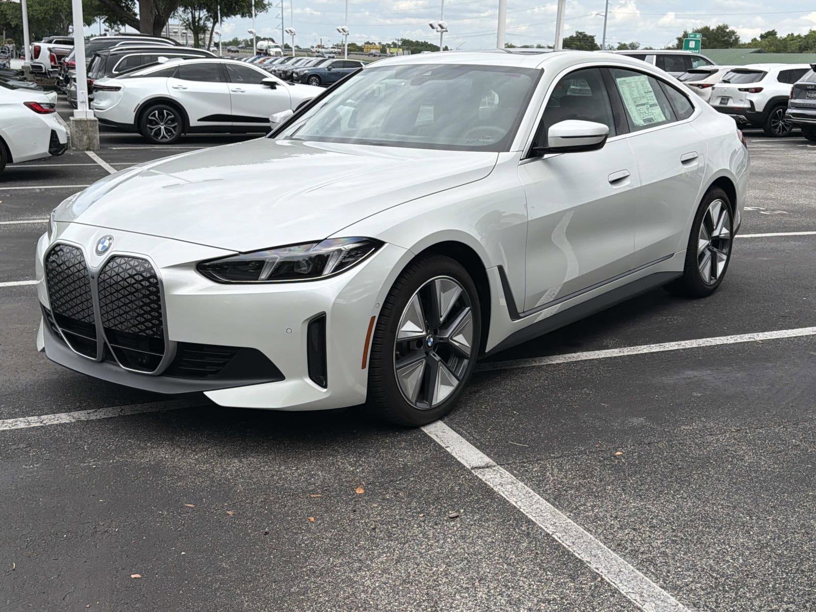 2026 BMW i4 40 - Photo 8