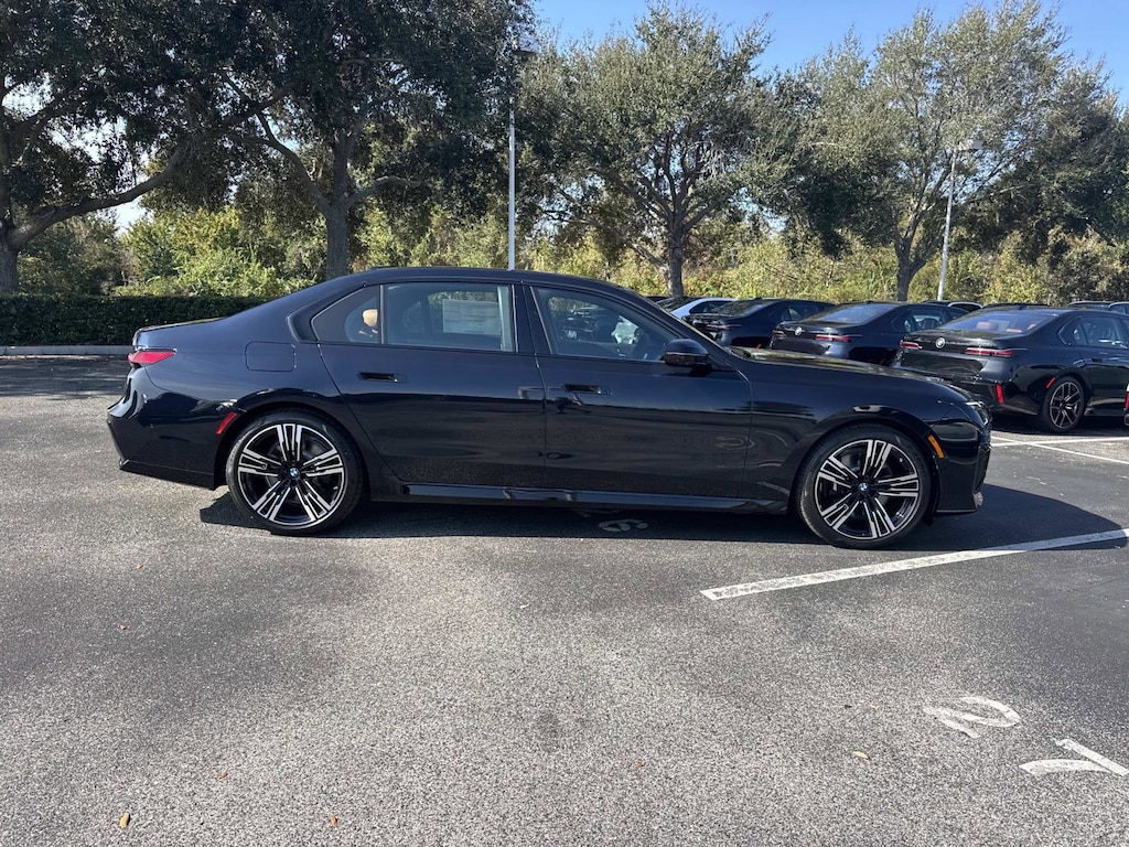 New 2026 BMW 740i Sedan