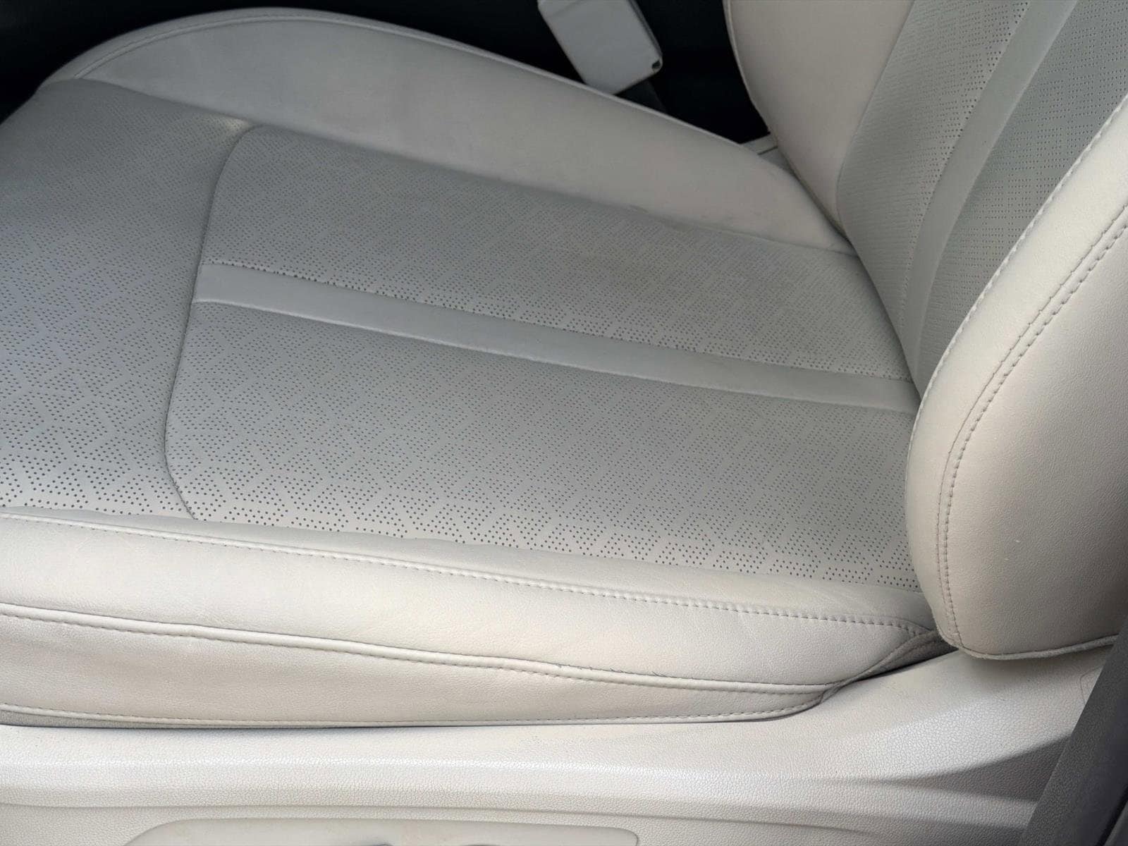 2022 Kia Sorento SX - Photo 18
