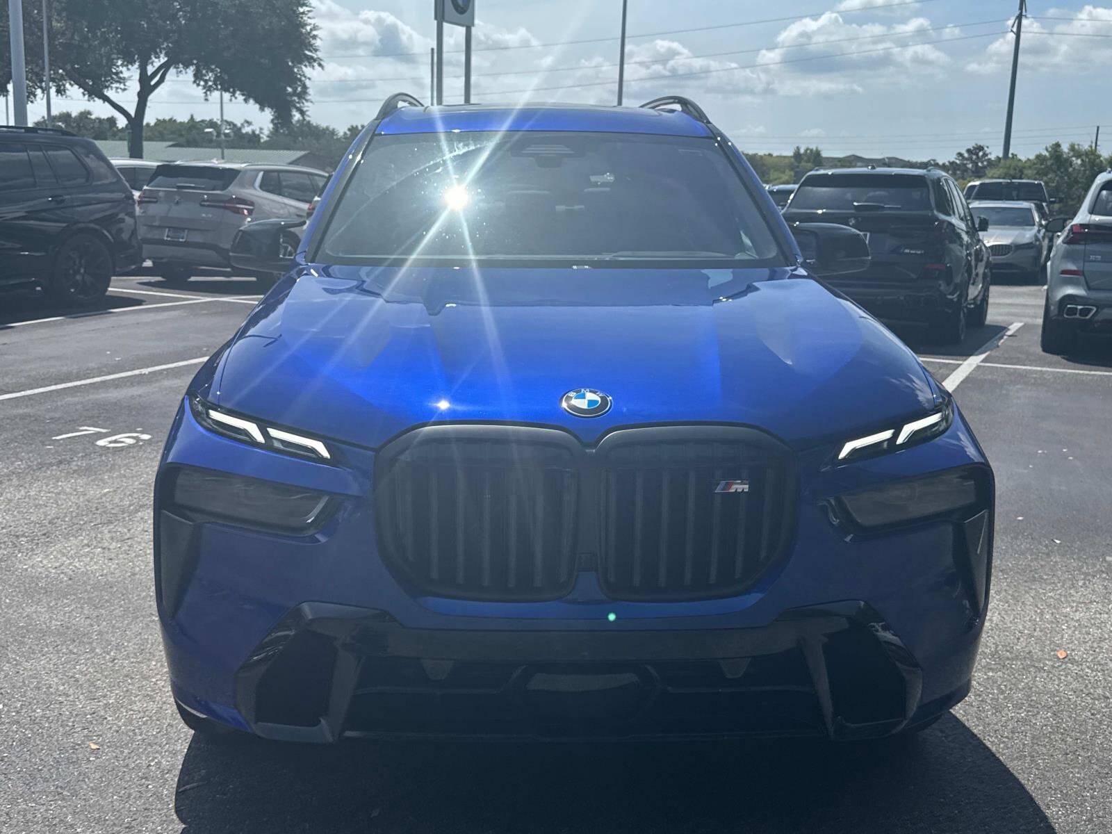 2026 BMW X7 M60i - Photo 9