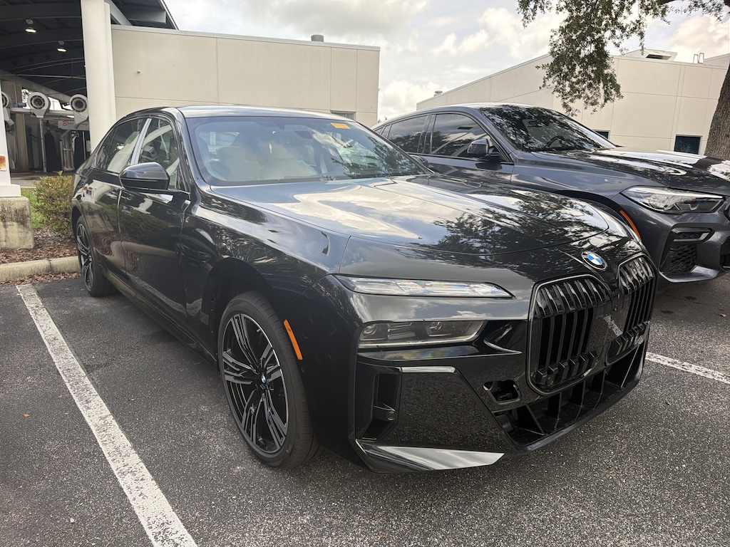 New 2026 BMW 740i Sedan