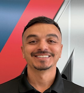 Staff member Jairlan Dantas from ID_375b01aae53c