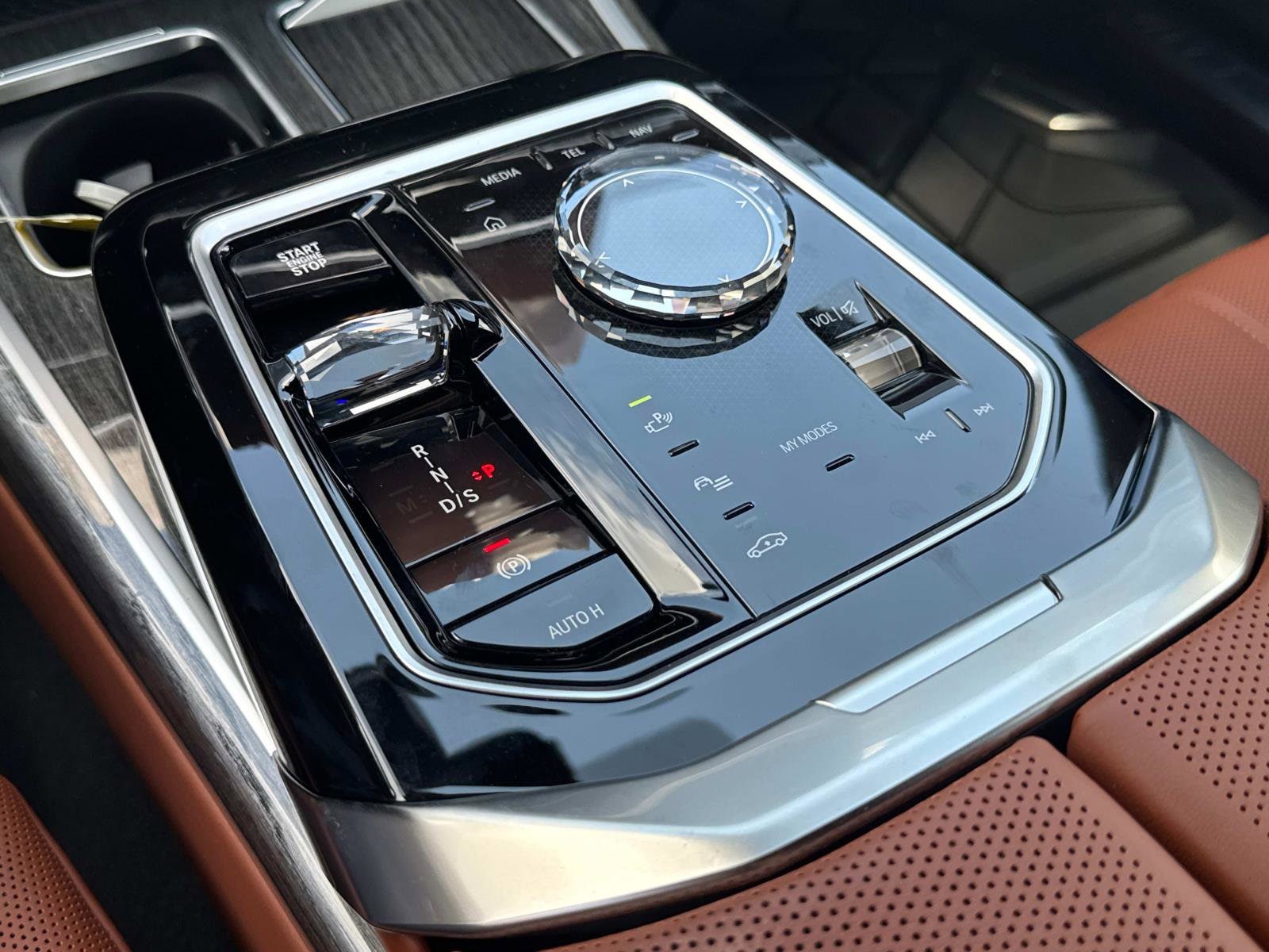 2025 BMW 7 Series 760i - Photo 25