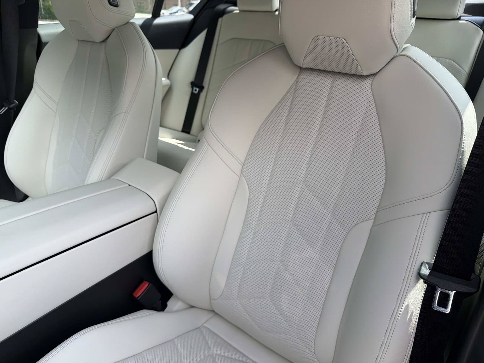 2026 BMW 5 Series 530i - Photo 19