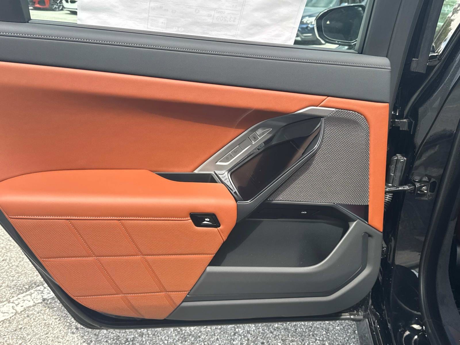 2025 BMW 7 Series 760i - Photo 12