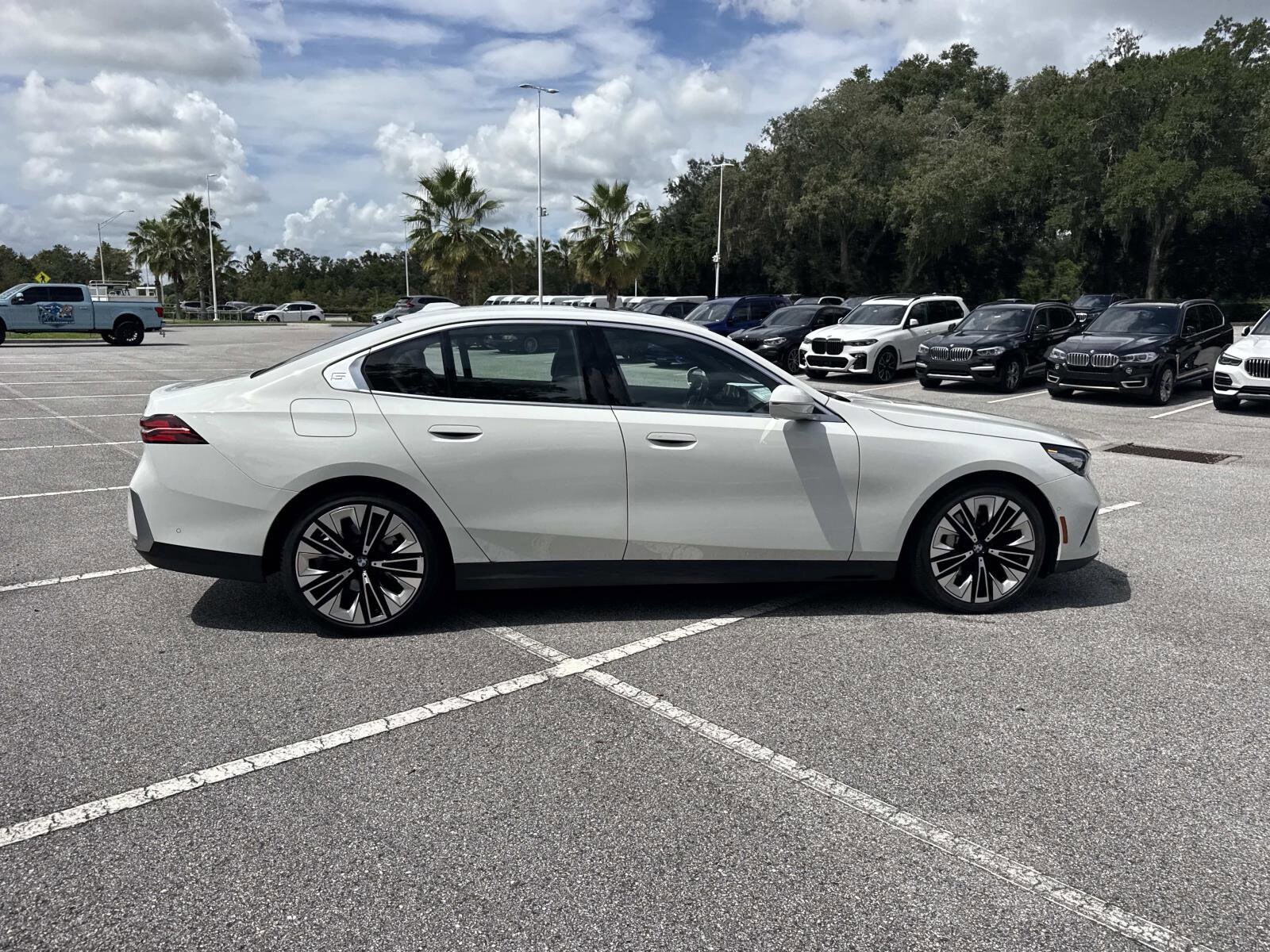 2025 Bmw 530i photo 3
