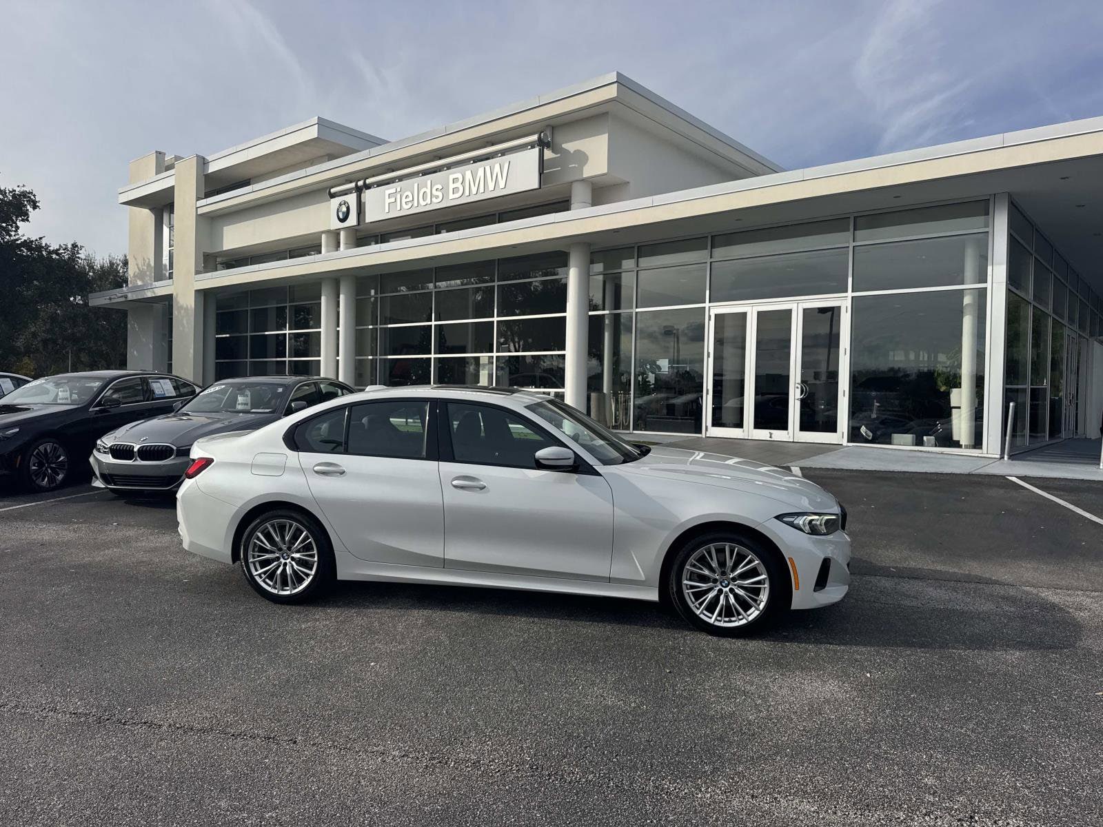 2023 BMW 3 Series 330i