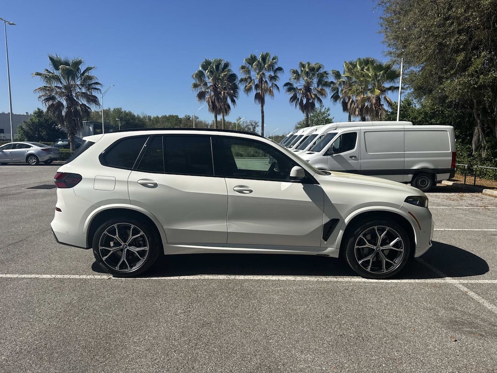 New 2026 BMW X5 xDrive40i SUV