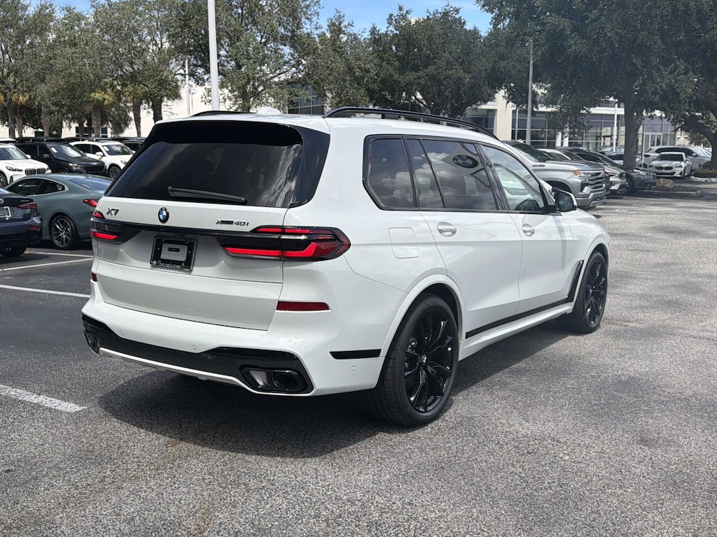 New 2027 BMW X7 xDrive40i SUV